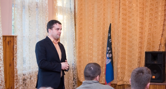 Встреча кандидатов в органы местного самоуправления города Донецка с жителями поселка Абакумова (фото)